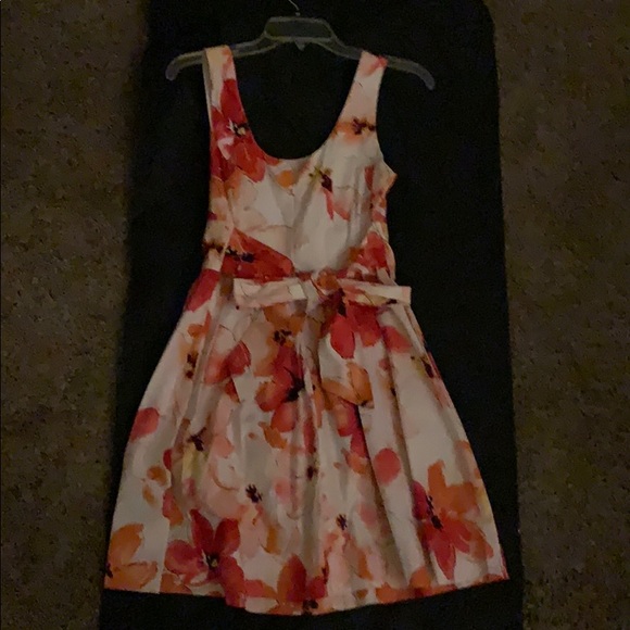 Women’s sundress - Picture 2 of 2